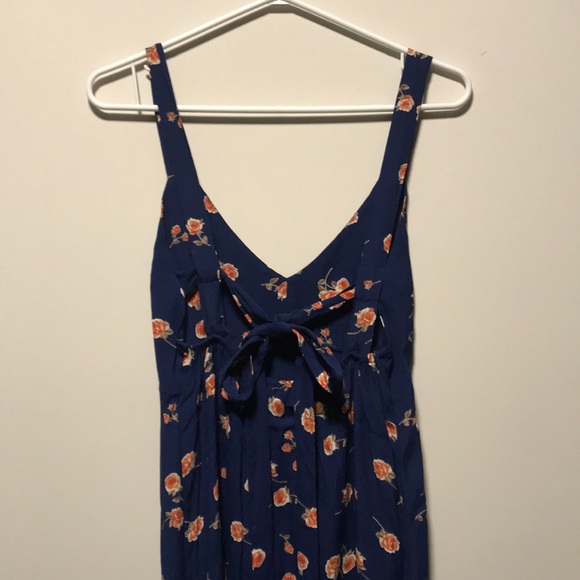 Dress - Picture 4 of 4